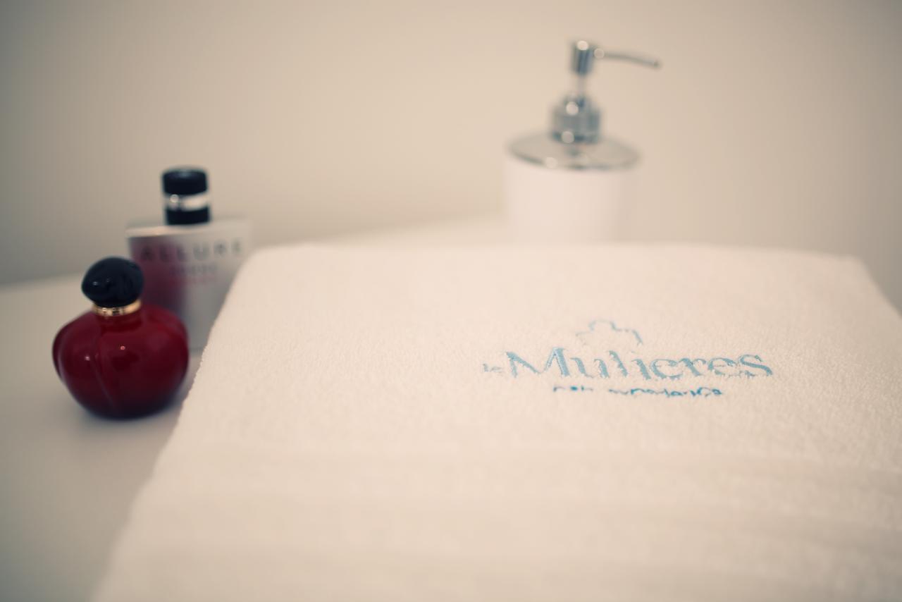 Le Mulieres Apartment ซาแลร์โน ภายนอก รูปภาพ