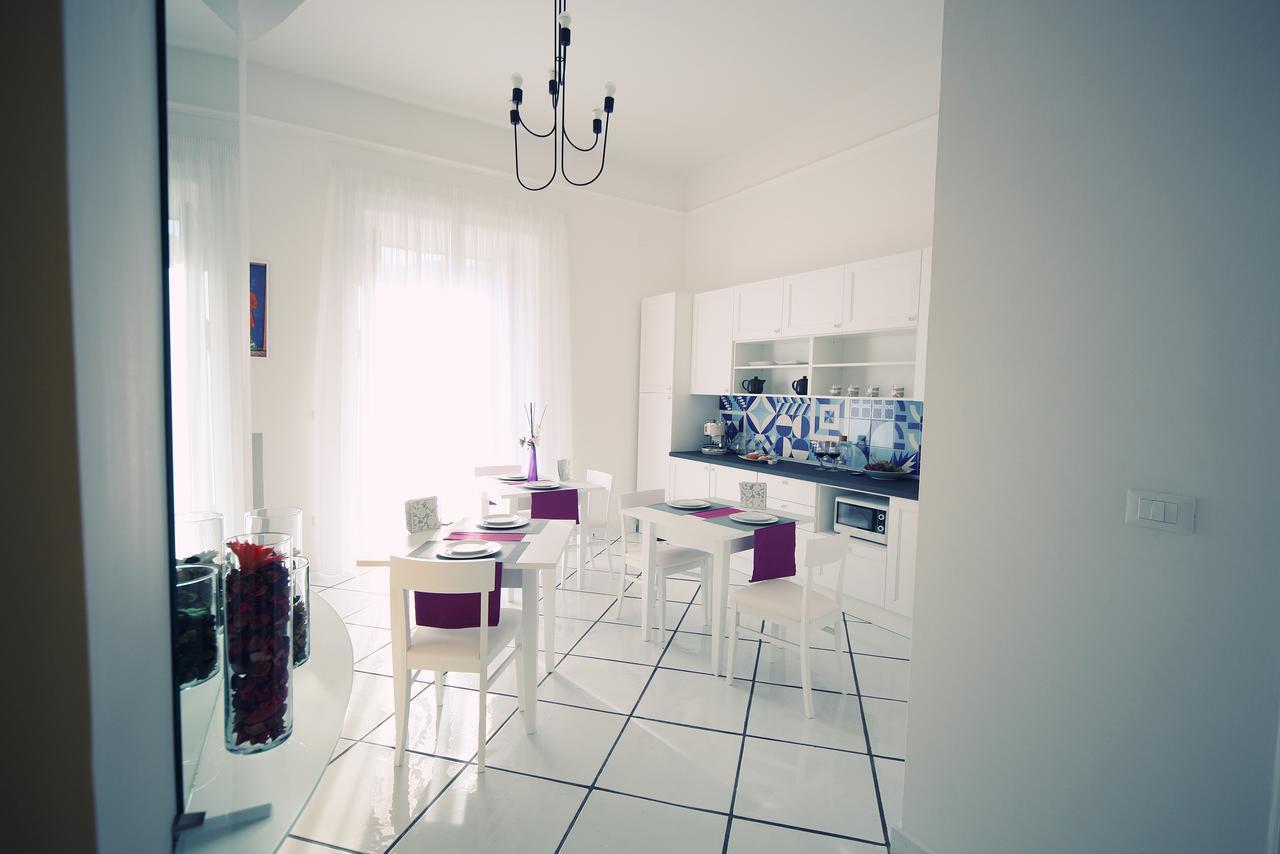 Le Mulieres Apartment ซาแลร์โน ภายนอก รูปภาพ