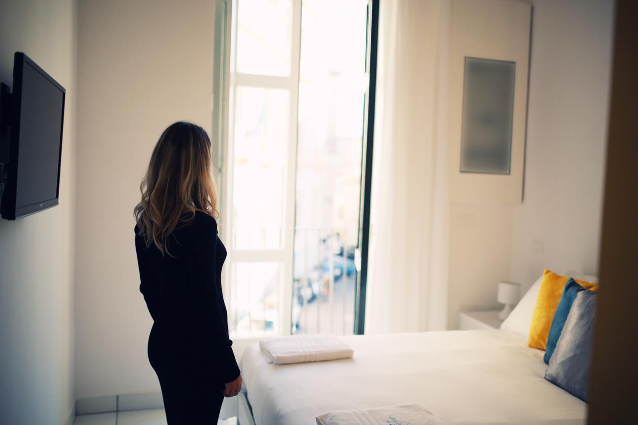 Le Mulieres Apartment ซาแลร์โน ภายนอก รูปภาพ