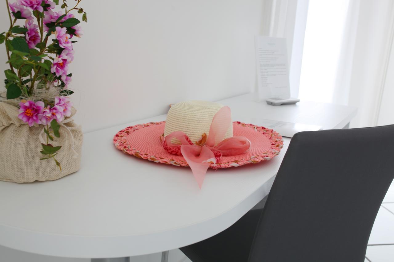 Le Mulieres Apartment ซาแลร์โน ภายนอก รูปภาพ
