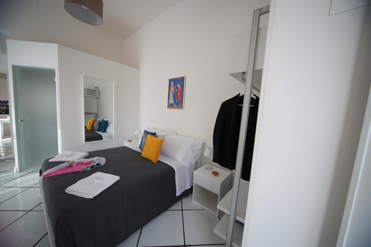 Le Mulieres Apartment ซาแลร์โน ภายนอก รูปภาพ