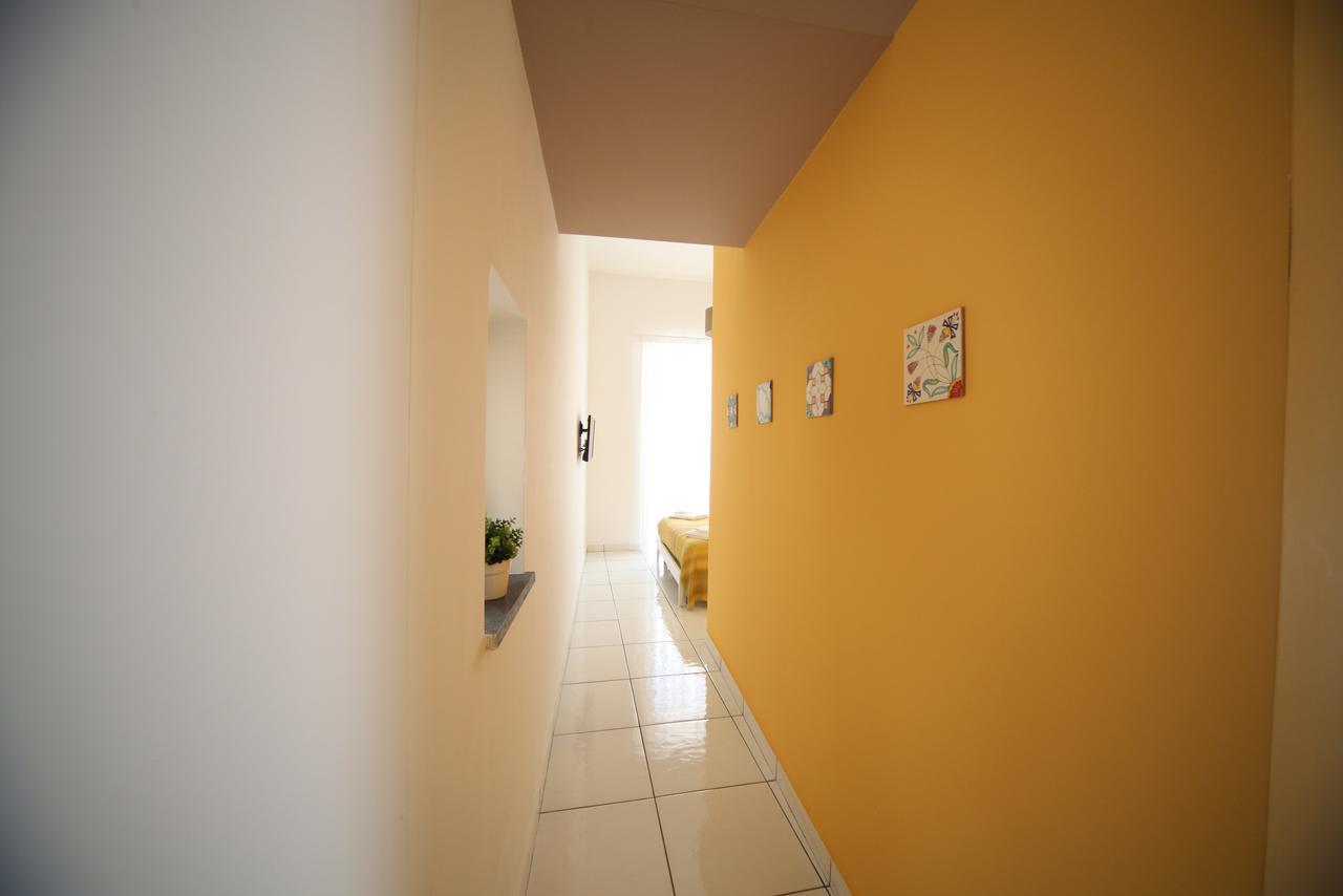 Le Mulieres Apartment ซาแลร์โน ภายนอก รูปภาพ